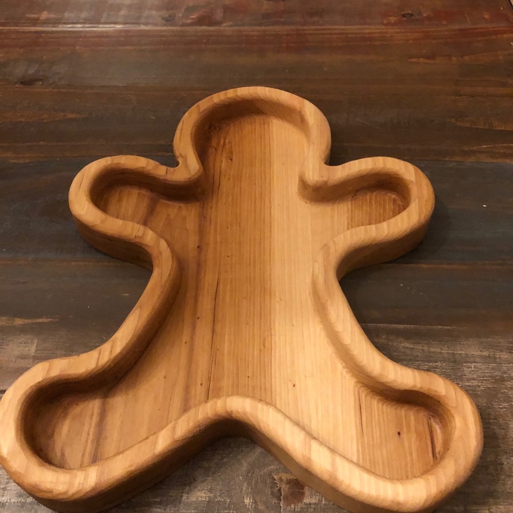 Gingerbread man nut/candy dish.